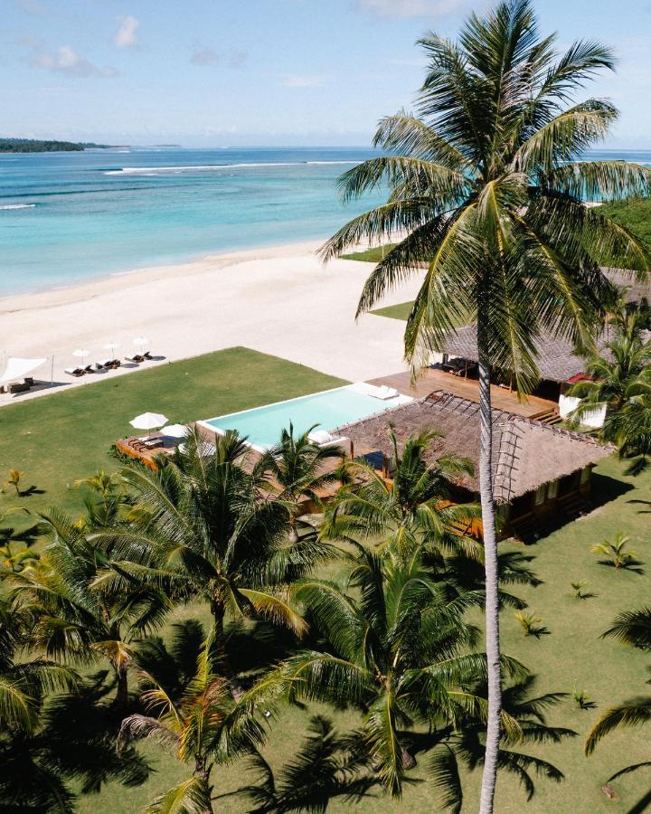 Awera Resort Tua Pejat Buitenkant foto